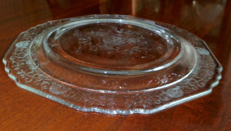 1 HAZEL ATLAS POPPY Clear Florentine 1 Depression Glass Floral Etched Plate 8 12 Dessert Salad Luncheon Crystal 1932 Excellent Condition