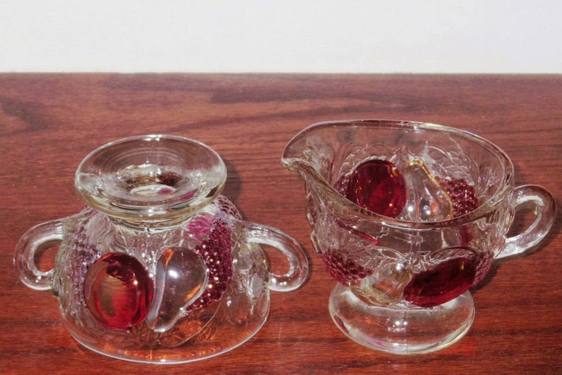 Set WESTMORELAND DELLA ROBBIA Sugar Bowl Creamer Pitcher Footed Dark Fruit Depression Glass Clear Crystal Excellent Condition