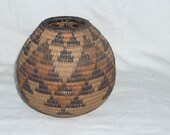 Vintage NAVAJO Native American Indian SW Basket (box 3)