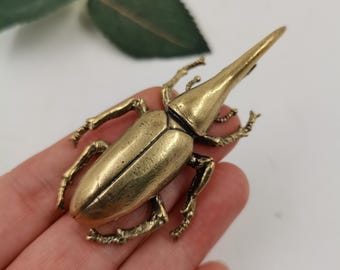 Vintage Brass Hercules Beetle Figurine: Detailed Insect Statue, Desk Decor (7cm Long)