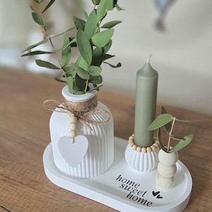 Handmade decorative set with vase, eucalyptus & houses – modern Raysin decoration