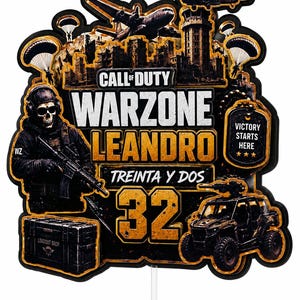 May include: A black and gold Call of Duty Warzone cake topper. The design includes a soldier with a skull face, a helicopter, a plane, and a military vehicle. The text includes "WARZONE LEANDRO TREINTA Y DOS 32".