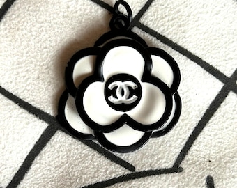 Vintage-Beautiful - upcycled Chanel Vintage Zipper Pull Button Flower/Camellia Charm