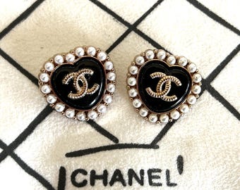 CHANEL Vintage Authentic Black Heart with Pearls CC Logo Button 23mm (Set of 2)