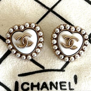 Authentic chanel buttons - Etsy 日本