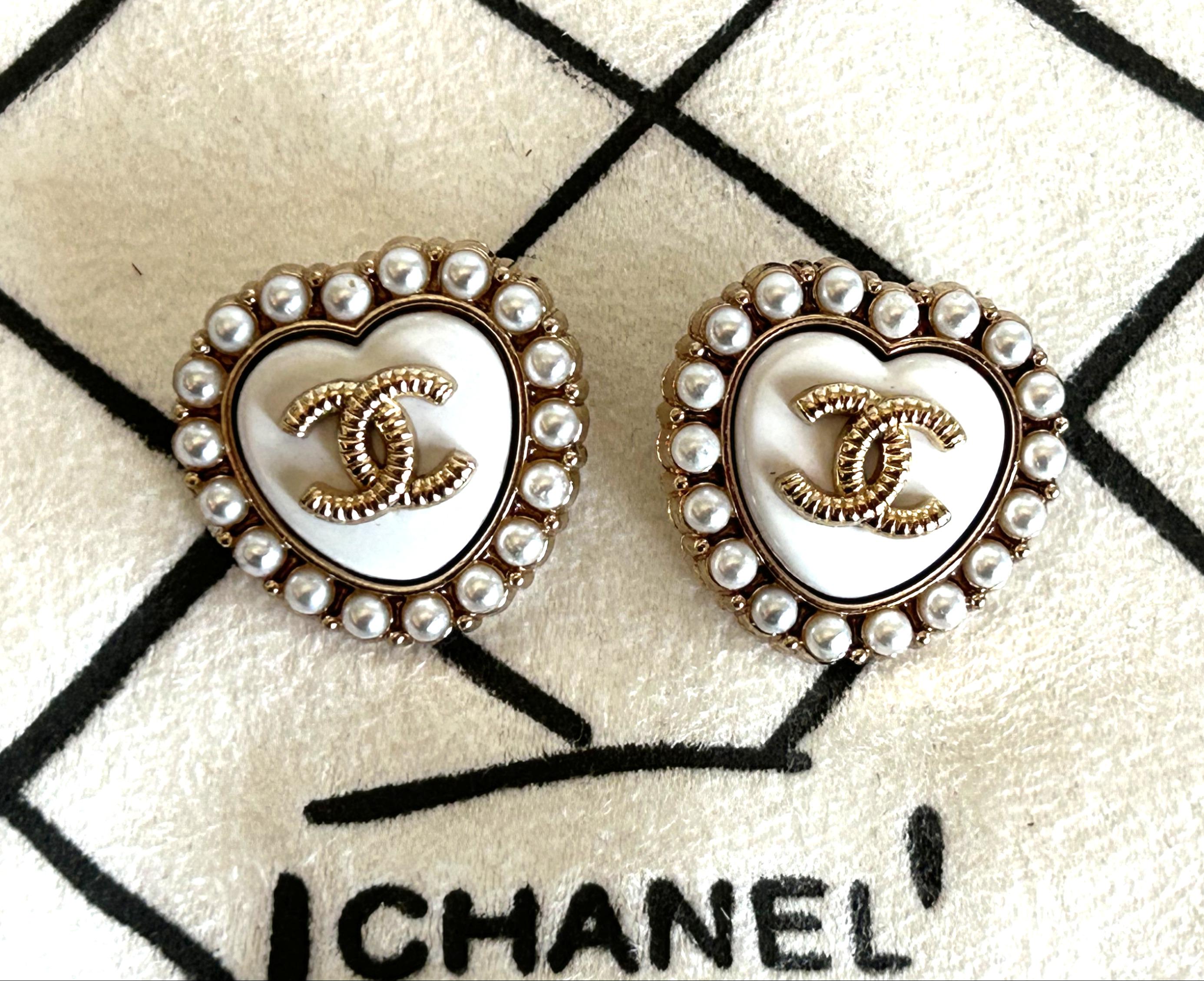 Chanel cuff - Etsy 日本