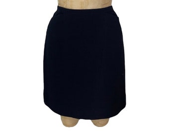 vintage 1980’s CHANEL black skirt / 80’s Chanel skirt with pockets / black pencil skirt / women’s vintage skirt / tag size 44
