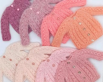Cárdigan de punto trenzado tejido a mano para muñeca Blythe, ropa para muñeca en tonos pastel, escala 1/6