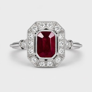 Anello di fidanzamento e proposta di matrimonio con rubino naturale taglio smeraldo da 2,00 carati e diamanti, in oro bianco 14 carati.