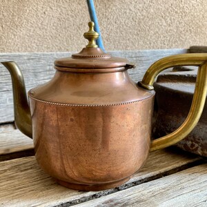 Vintage Copper Kettle with Flip-Top Lid, Metal Tea Kettle with EG Monogram, Collectible Copper and Brass Decorative Pot, Gift for Tea Lover