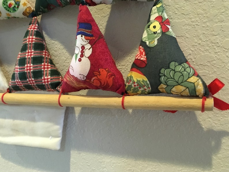 Textile-Art Tree Handcrafted Quilt Style Christmas Decor Triangular Puffy Pillow Christmas Tree Wall Decor CottageCabin Decor Folk Art
