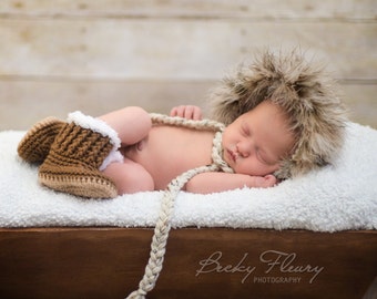 Hat and Boots - Eskimo Fur Hat and "UGG" inspired boots- Sizes:  Newborn and 0-3 Months - Photo Prop