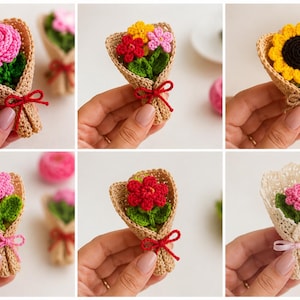 Può includere: Una collezione di bouquet di fiori all'uncinetto fatti a mano. Ogni bouquet presenta un fiore diverso, tra cui una rosa, un girasole e altri fiori colorati, avvolti in carta decorativa con un nastro.