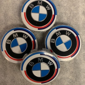 Luxury BMW M Style Center Wheel Caps – High Gloss Tricolor Emblem Covers (4PCS)