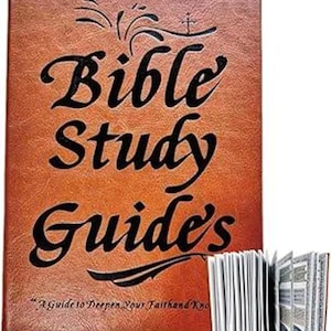 Może przedstawiać: Książka Bible Study Guides z brązową okładką przypominającą skórę. Tytuł jest napisany dużą, elegancką czcionką w kolorze czarnym. Książka jest częściowo otwarta, ukazując strony. Tekst "A Guide to Deepen Your Faith and Know" znajduje się na dole.