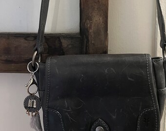 Frye cara bucket bag sale