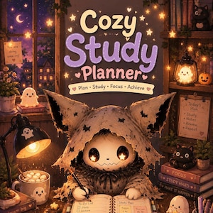 Peut inclure: Une illustration numérique intitulée Cozy Study Planner montrant une créature à capuche écrivant dans un carnet. La scène comprend une lampe de bureau, une tasse avec un motif de fantôme, des livres empilés et des figurines de fantômes décoratives.