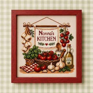 Peut inclure: Une broderie au point de croix encadrée avec le texte Nonna's KITCHEN, entouré d'illustrations de têtes d'ail, de tomates rouges, d'un panier de légumes, d'une bouteille d'huile d'olive étiquetée Olio d'Oliva et d'un tissu à carreaux rouge et blanc.