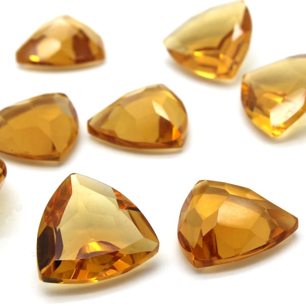 Trillion gemstone Citrine,triangle stone,gemstone faceted citrine,semiprecious stones,loose stones for jewelry making - AA Quality - 1 Pc