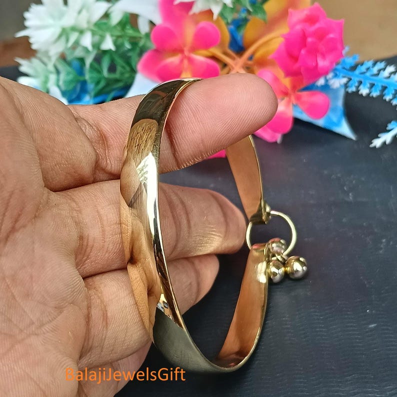 Armband i massiv mässing, tjockt stapelbart armband, boho armband, unisex armband, handgjort mässingsarmband för kvinnor, minimalistiska smycken, ren mässing bild 6