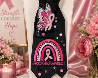 Gravata artesanal com mensagem de conscientização sobre o câncer de mama | Arte vestível com laço rosa | A Coragem | Presente exclusivo
