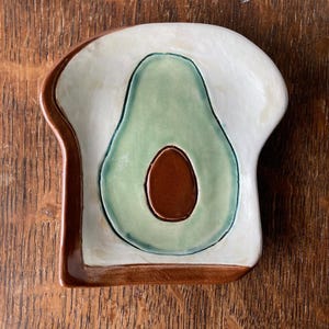 SPOON REST Avocado Toast