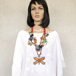 KIM YUBETA-Graduated 3 Strand-Multi Colored Stone/Shell-Chunky-Butterfly/Dragonfly Charm/Treasure Necklace-with HUGE Spiny Oyster Dragonfly!