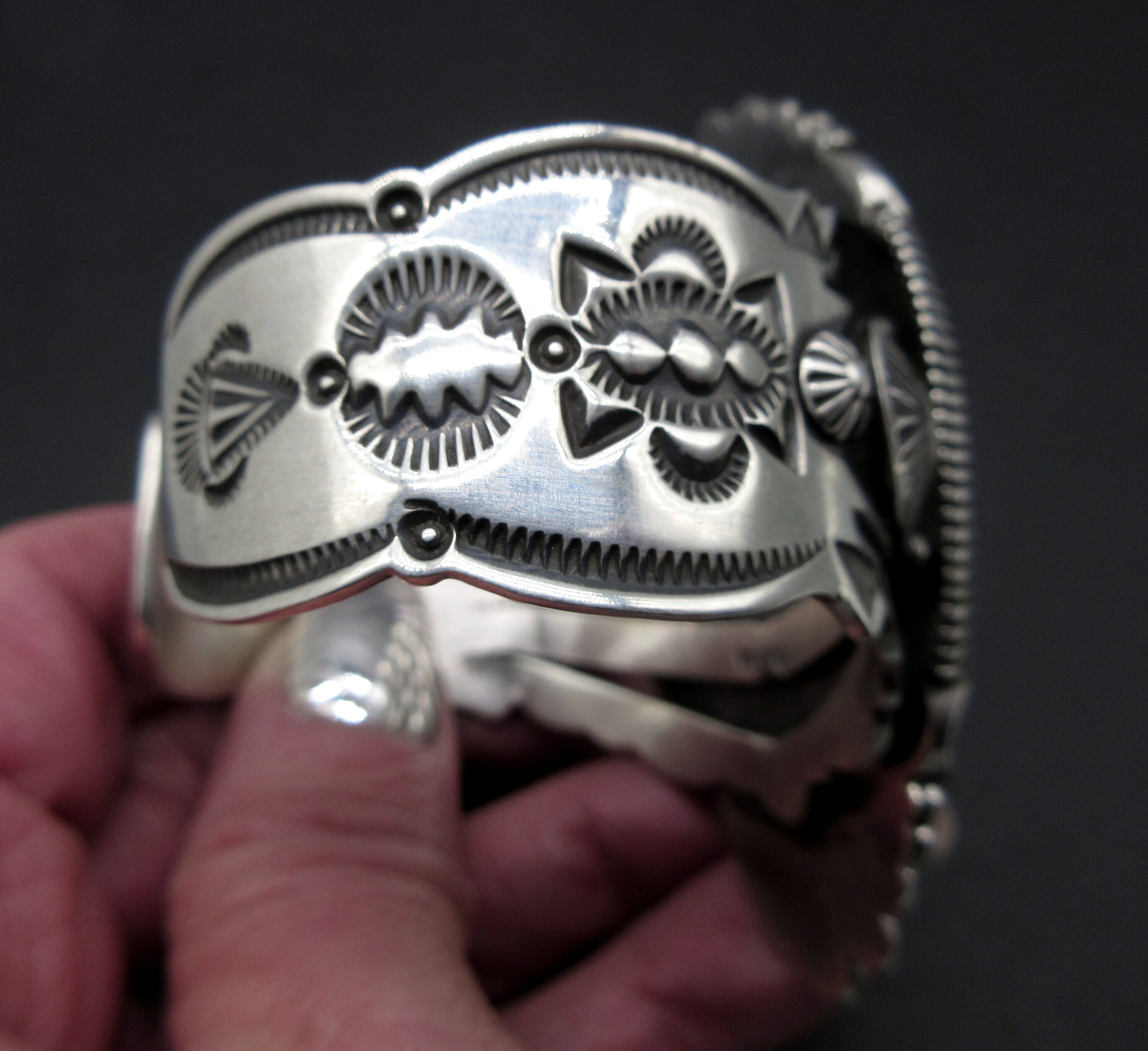 Aaron Toadlena navajo bangle - メルカリ