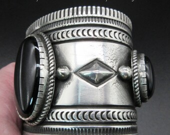 Navajo/zuni Artisan-albert JAKE-HEAVY 12 Gauge- Black Onyx Navajo/zuni Artisan-albert JAKE-HEAVY 12 Gauge- Black Onyx