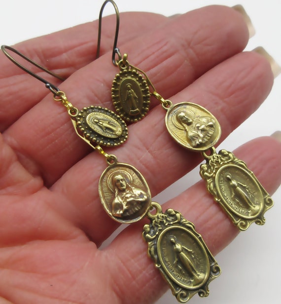 Vintage 1930's-40's Religious Holy Medals-Miracul… - image 8