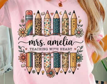 Design personalizzato con il nome dell'insegnante, immagine PNG per la maglietta di ritorno a scuola, grafica per sublimazione per il primo giorno di prima elementare, file personalizzato.