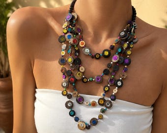 Collar llamativo de madera estilo boho: collar babero de concha de coco con cuentas de varias capas para mujer.