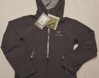 Arcteryx Beta LT Jacket Men's Hardshell GORE-TEX Paclite Plus Hooded