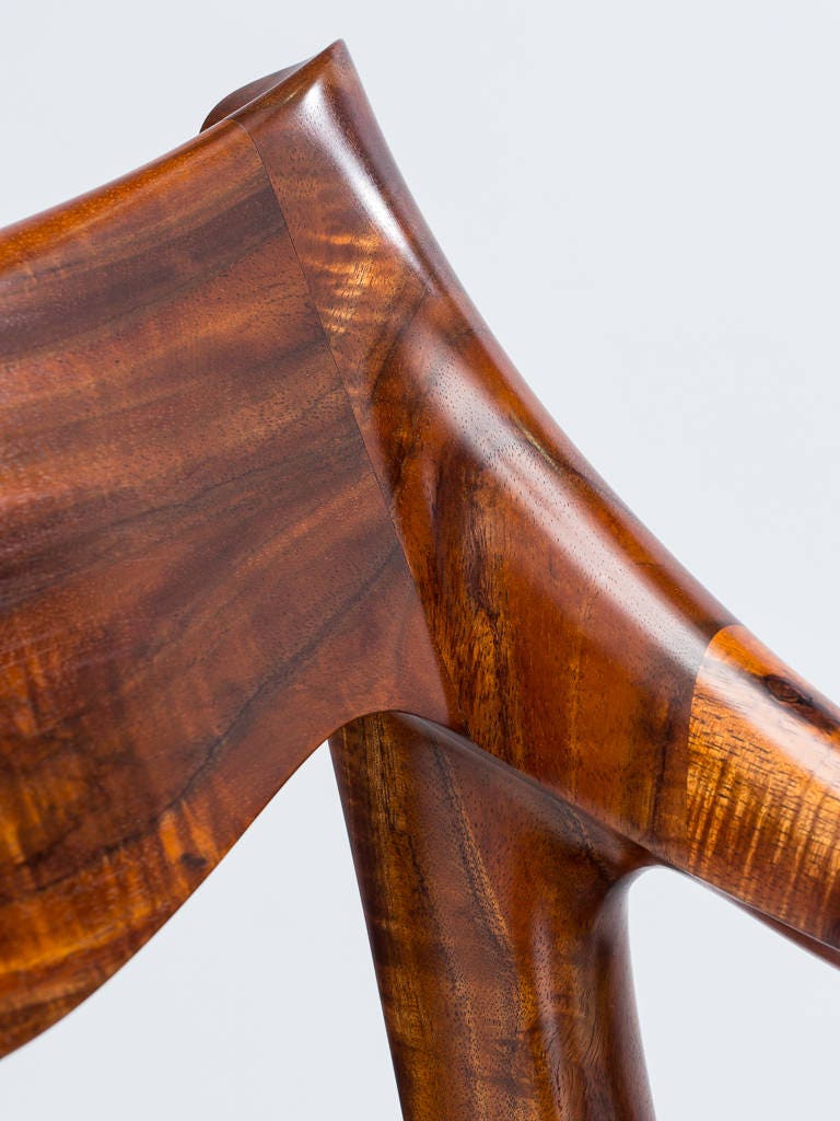 Sillón, esculpido en madera de acacia koa hawaiana de grado instrumental,  solo por comisión, otras especies de madera disponibles - Etsy México, image size:768x1024