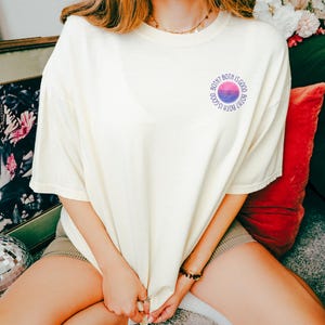 バイセクシャル・プライド水彩フラッグTシャツ｜小胸グラフィック｜両方？両方でいいんです。｜コンフォートカラーズ 1717