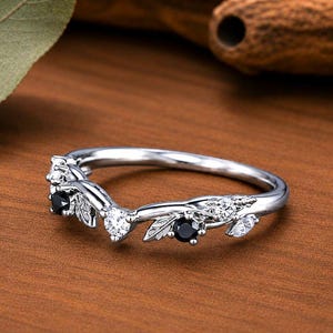 Black Diamond Curved Wedding Band | Nature Inspired Leaf Ring | Stackable Anniversary Band | 925 Sterling Silver V Ring for Her
