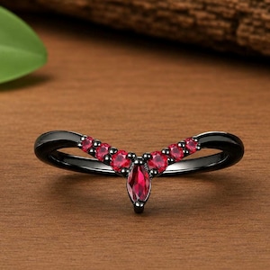 Ruby Curved Wedding Band | Black Gold Chevron Ring | Gothic Stacking Ring | July Birthstone Band | Bridal Ring
