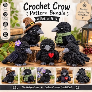 Może przedstawiać: Zestaw pięciu czarnych szydełkowych lalek amigurumi w kształcie wron z różnymi dodatkami, w tym brązowym kapeluszem czarownicy, zielonym szalikiem, fioletowym kwiatem i czerwonym sercem. Tekst głosi Crochet Crow Pattern Bundle, Set of 5, PDF Pattern, Beginner Friendly, Clear Photos, Printable oraz Detailed Step-by-Step Instructions.