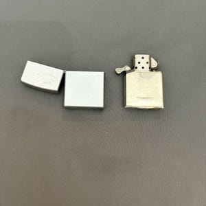 Vintage 2005 Zippo winddicht Feuerzeug Silber Ton Plain EDC C 05 Bild 7