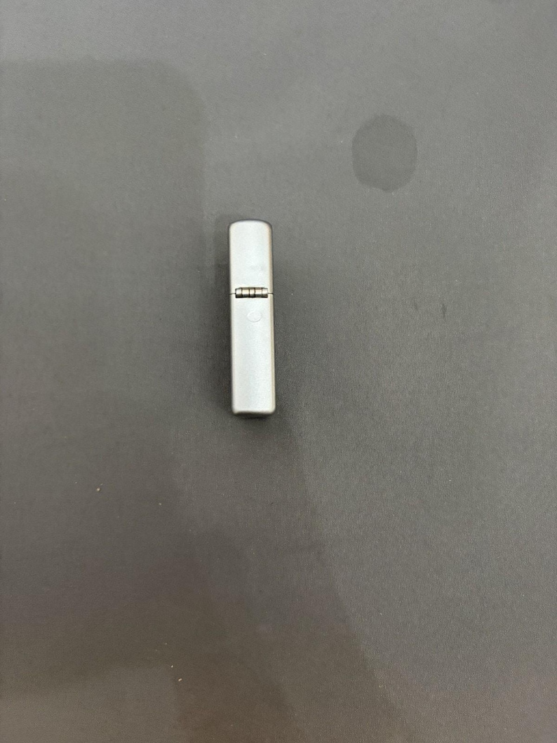 Vintage 2005 Zippo winddicht Feuerzeug Silber Ton Plain EDC C 05 Bild 2