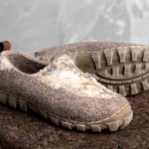 Wilde handgemaakte schoenen voor heren van dierproefvrije biologische wol