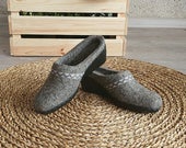 Grey felted low wedge shoes with elegant gray ribbon