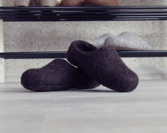 Children shoes felted wool clogs dark brown - toddler eco friendly slippers - handmade felt wool house shoes