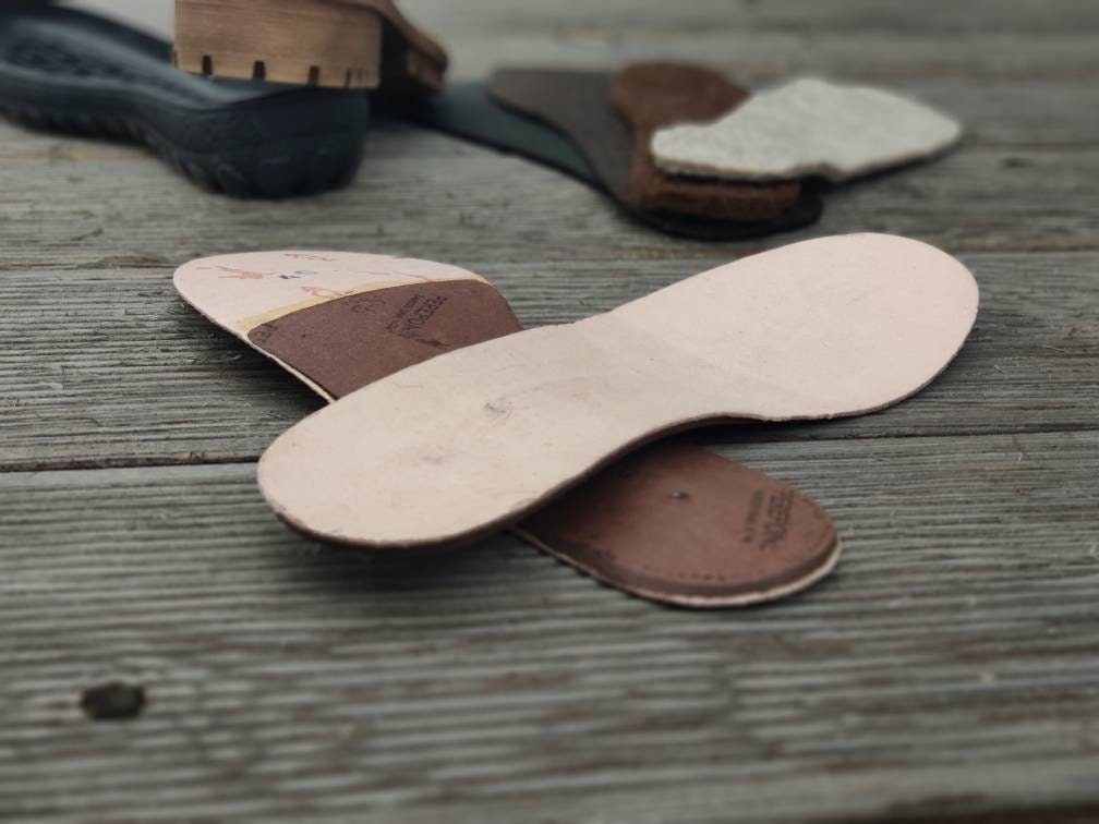 Insoles with shanks for shoemaking 