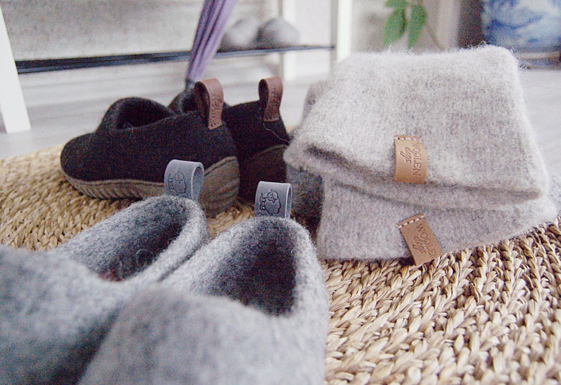 House shoes in gray felted wool image 7