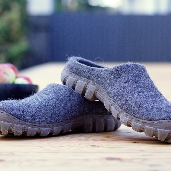 Mens stepin felt shoes in gray natural wool