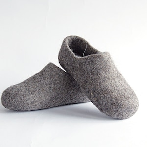 READ to SHIP in size EU33 Children felted organic wool clogs dark grey - felted kids slippers - eco-friendly children slippers