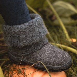 READY to SHIP in size EU 27/Us toddler 10.5 Kids' boots from grey organic wool with durable rubber soles image 6