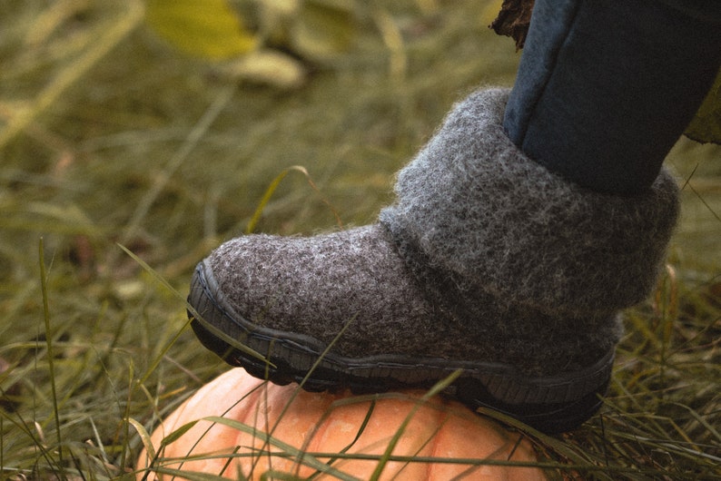 READY to SHIP in size EU 27/Us toddler 10.5 Kids' boots from grey organic wool with durable rubber soles image 4