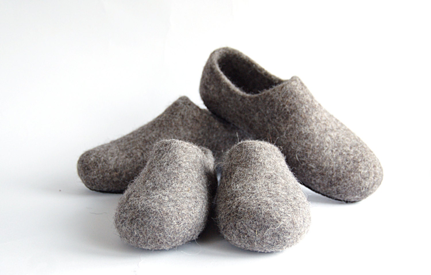 woolen clogs